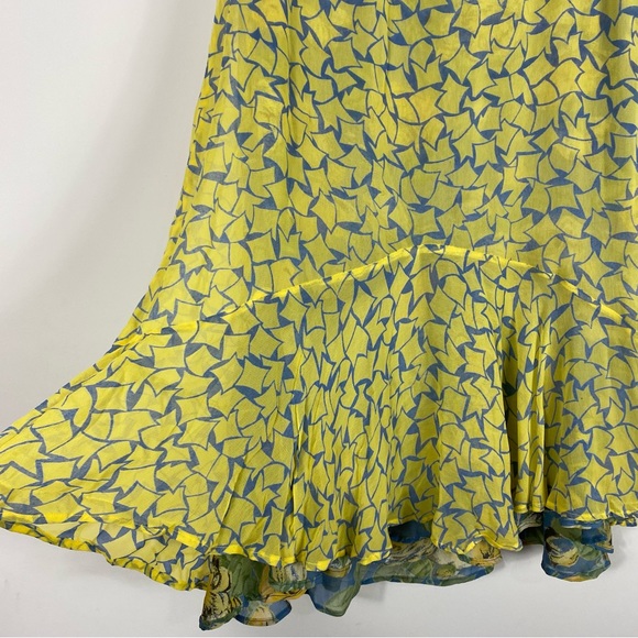 Sarah Arizona Floral and Abstract Patterned REVERSE Skirt Two in One 100% Rayon - Picture 7 of 9